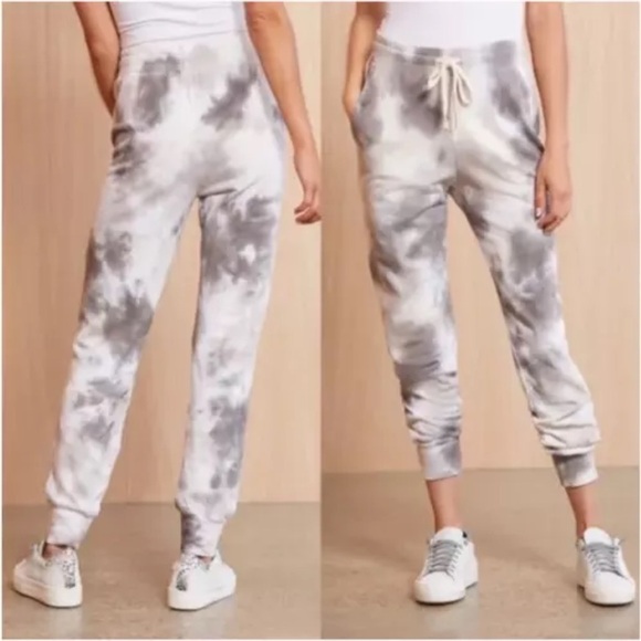 SUNDRY EVEREVE Tie Dye Jogger Pants Drawstring waist Lounge Comfy Jogger size S - Picture 1 of 11